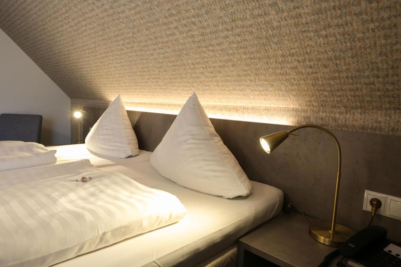 Hotel Zur Linde Kirchlinteln Екстер'єр фото