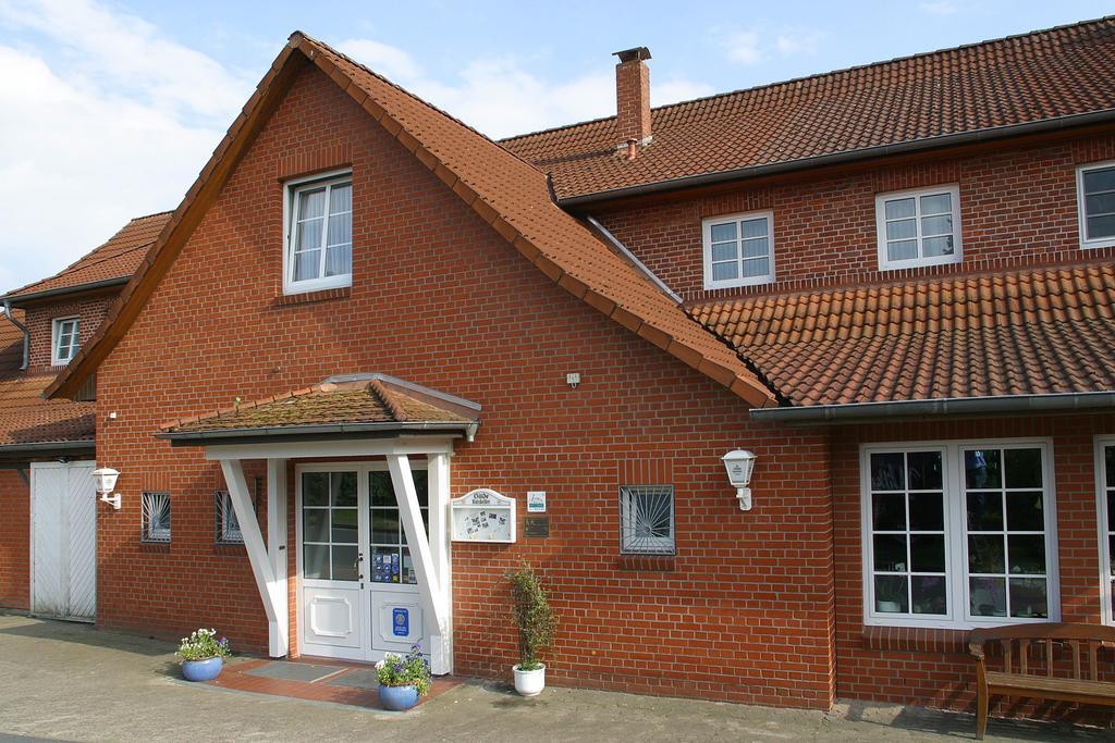 Hotel Zur Linde Kirchlinteln Екстер'єр фото